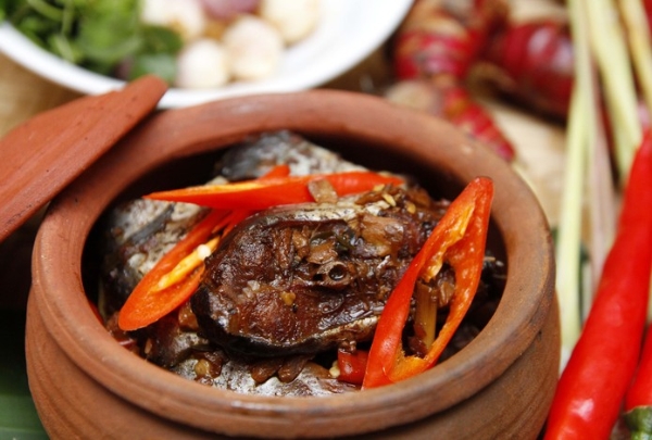 Cách bảo quản cá kho làng Vũ Đại