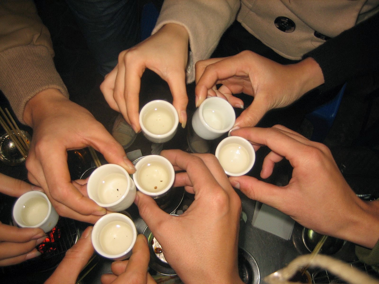 Cách Phân Biệt Rượu Trắng Giả