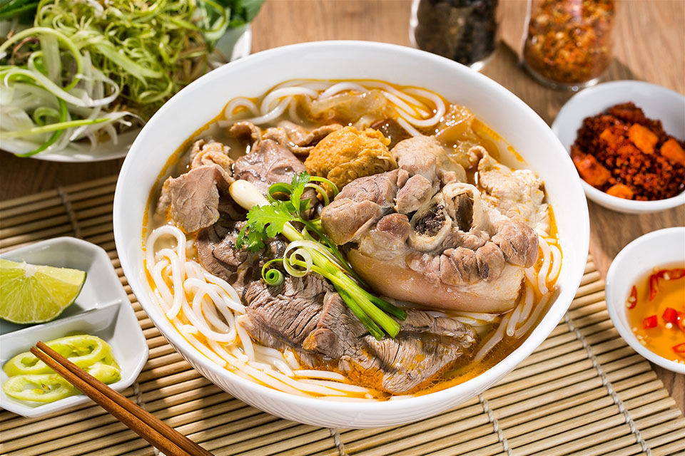 Hương vị đặc biệt của món bún bò Huế