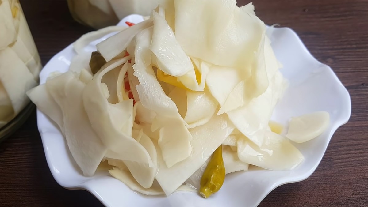 Măng muối ăn liền2