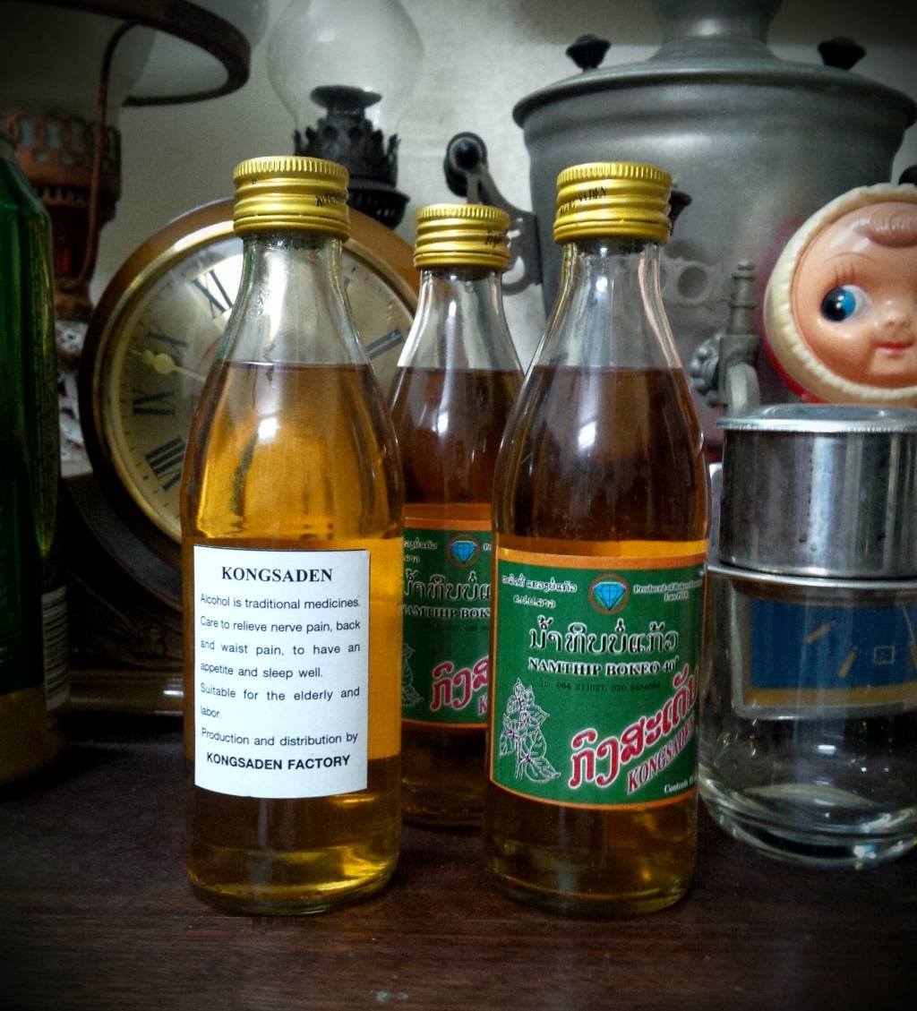 Rượu công sa đẻn Lào - 80k/chai