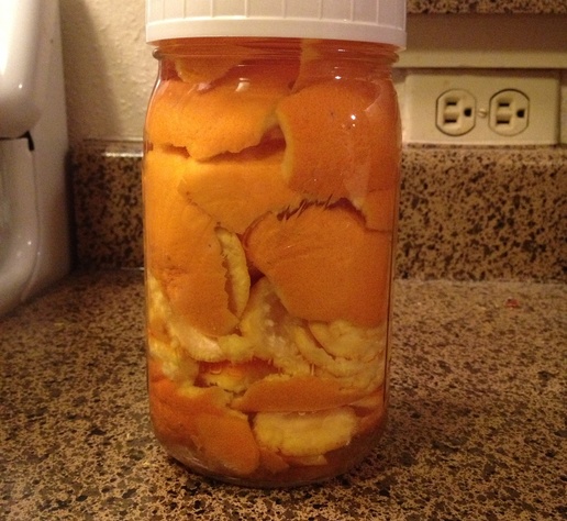 Rượu ngâm với vỏ cam