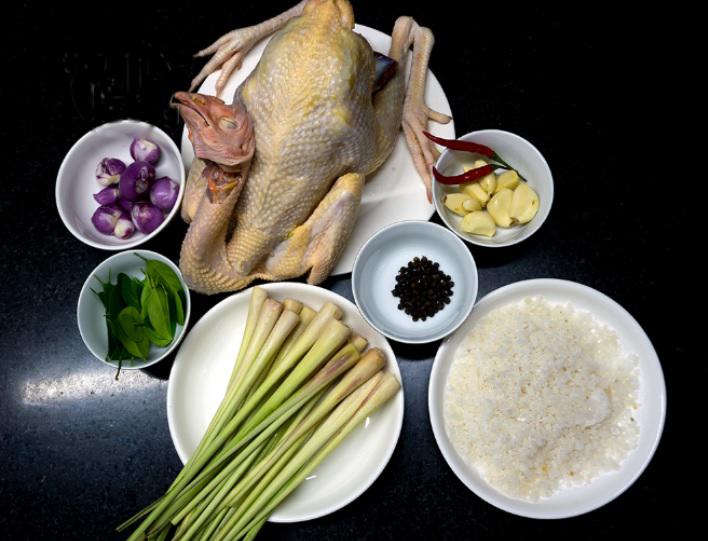 Nguyên liệu làm các món ăn từ gà ta