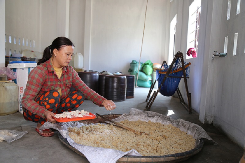 Hướng dẫn nấu rượu cần Hòa Bình